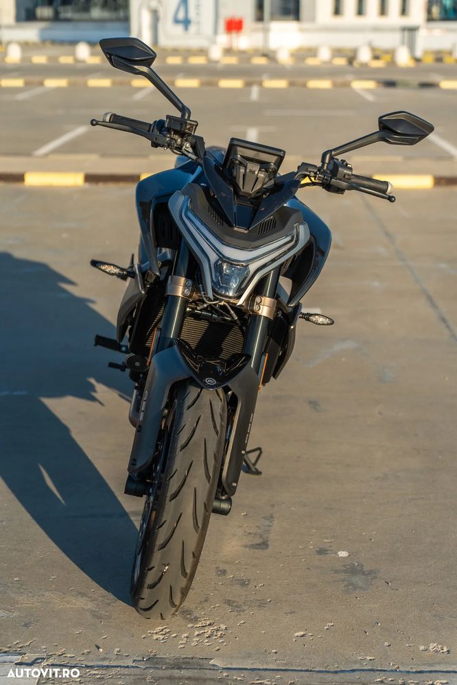 CF Moto 800 NK Advanced - 8