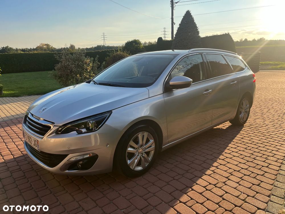 Peugeot 308 2017 photo 3