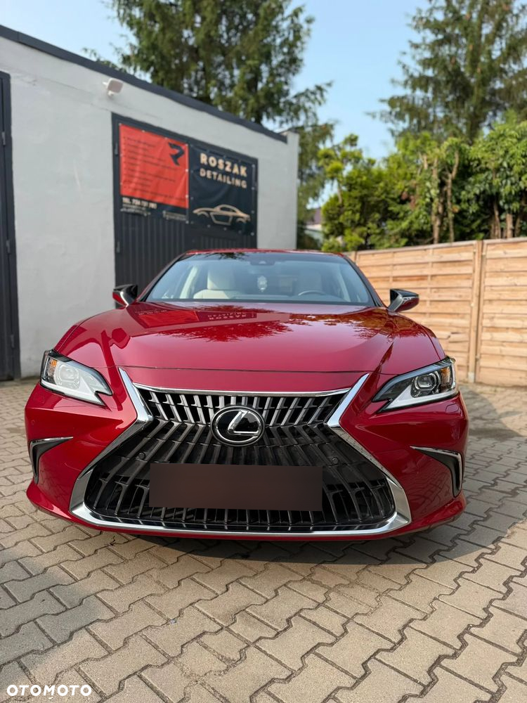 Lexus ES 300h Business Edition - 6