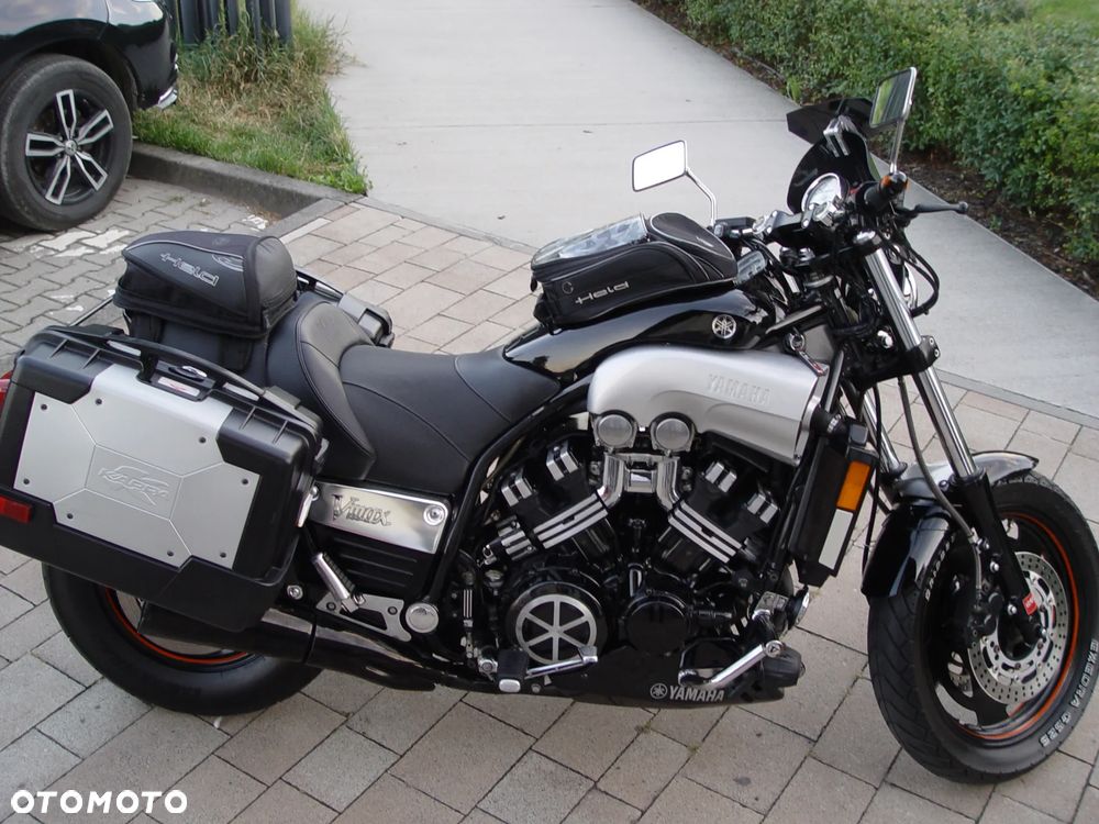 Yamaha V-MAX - 8