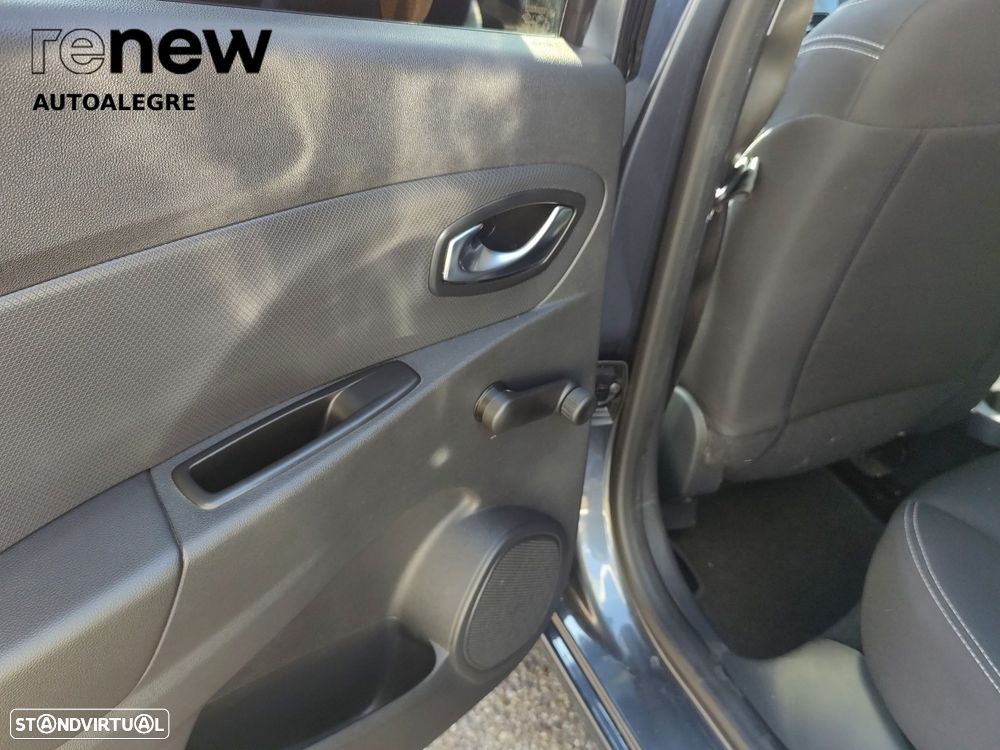 Renault Clio Sport Tourer 0.9 TCe Limited - 15