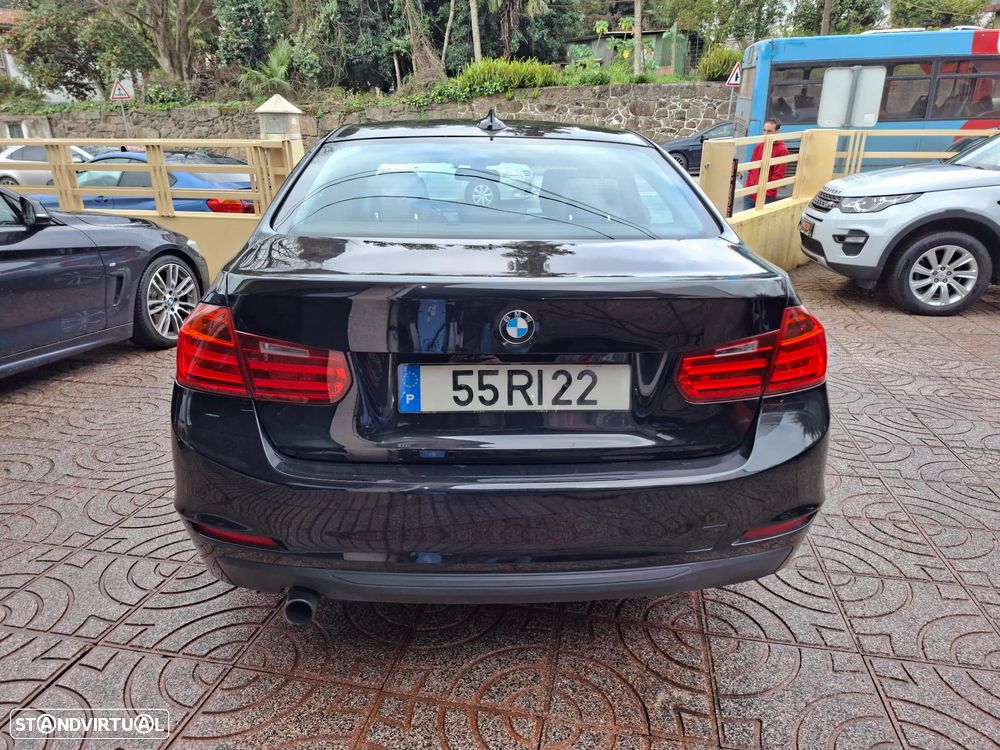 BMW 320 d Aut. Blue Performance Sport Line - 9