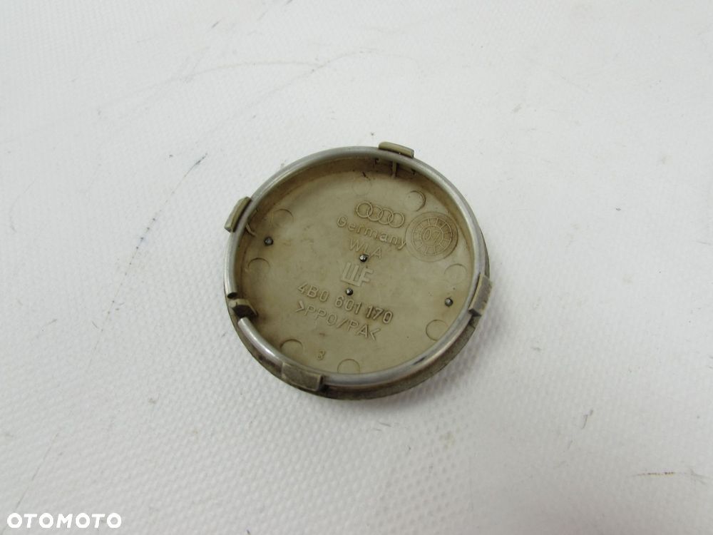 AUDI A3 A4 A6 DEKIELEK FELG  ALUMINIOWYCH 4B0601170 - 7