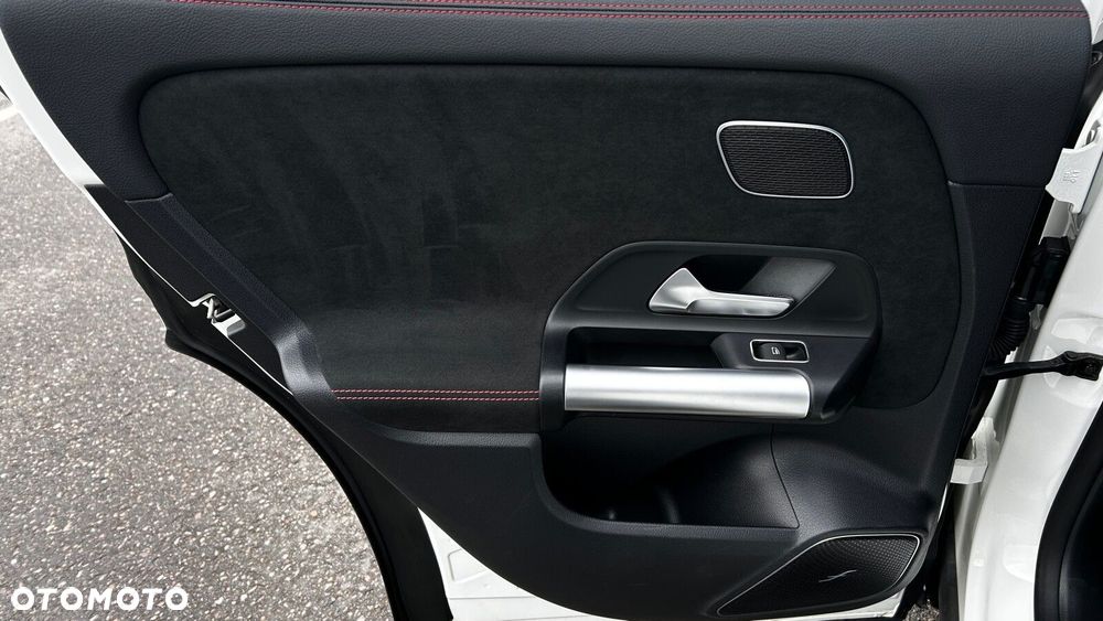 Mercedes-Benz GLA 200 AMG Line - 26