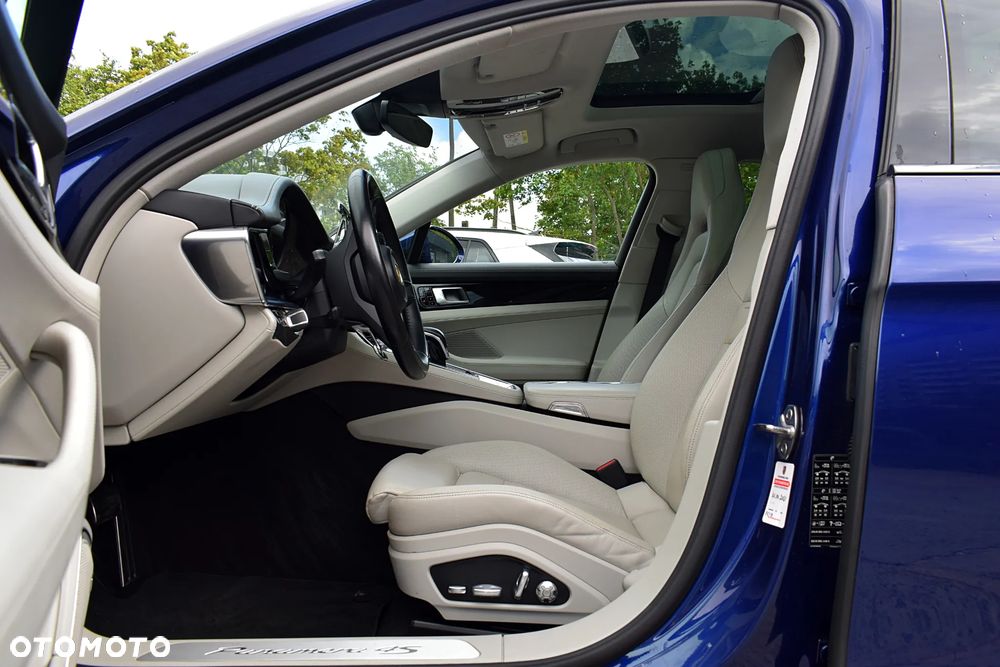 Porsche Panamera 4S E-Hybrid - 5