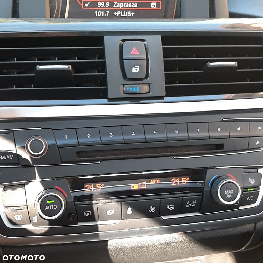 BMW Seria 3 328i xDrive - 7