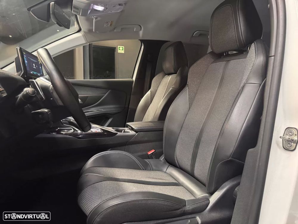 Peugeot 3008 1.6 Hybrid Allure e-EAT8 - 27