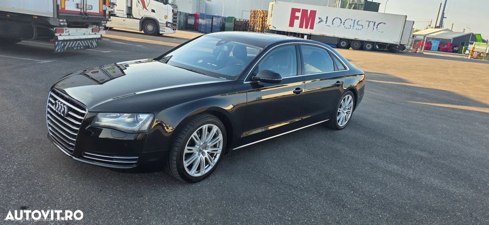 Audi A8 - 4