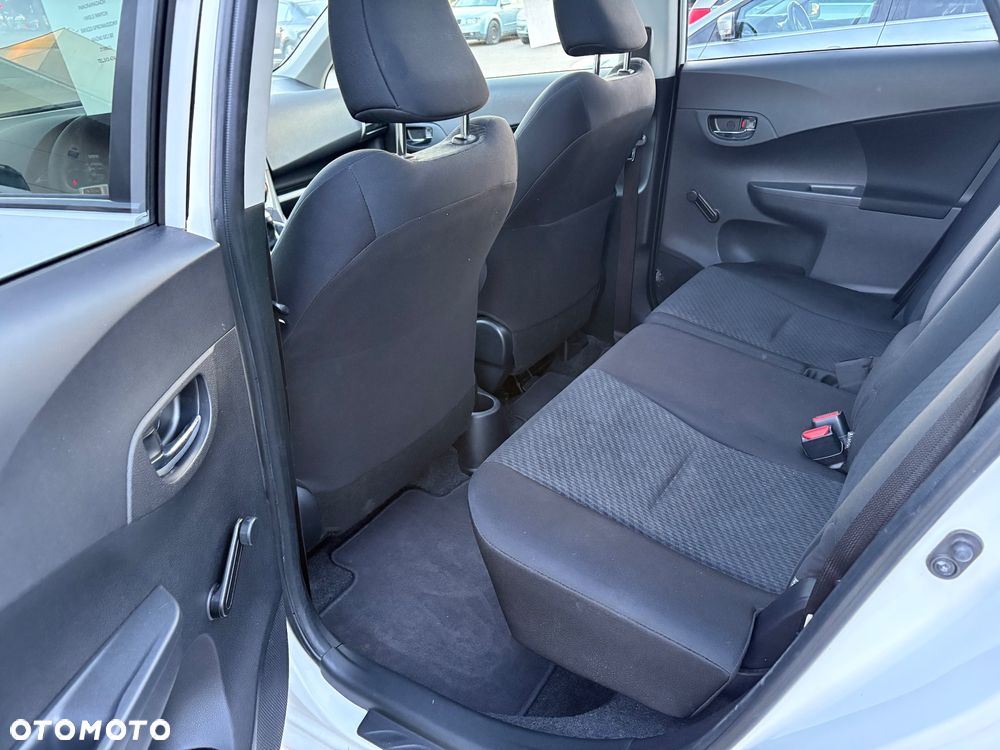 Toyota Verso S 1.33 Premium - 29