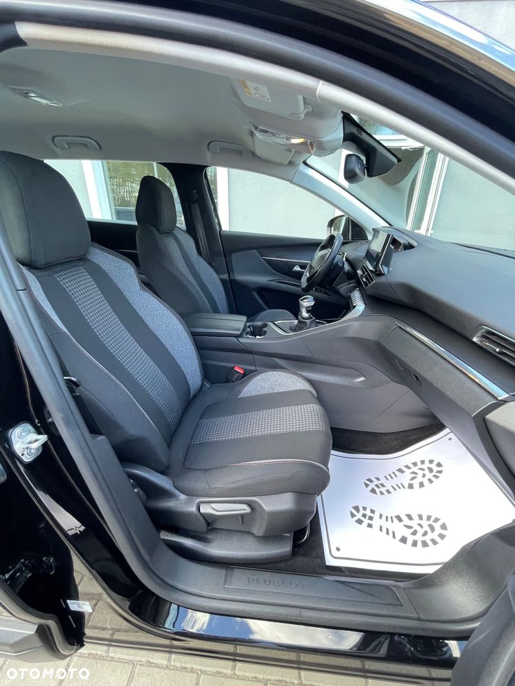 Peugeot 5008 BlueHDi 130 Active - 24