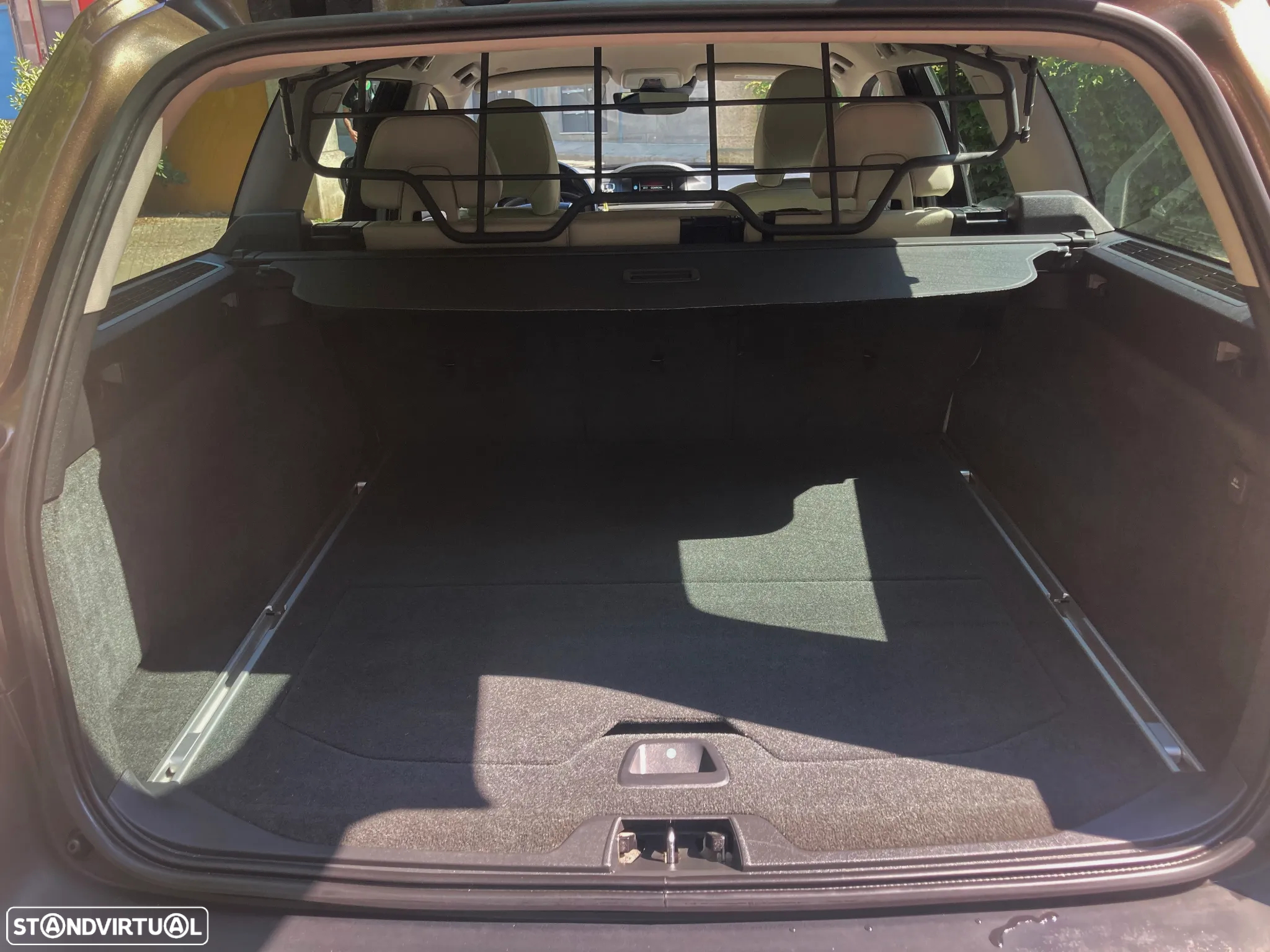 Volvo XC 70 2.0 D4 Summum - 18