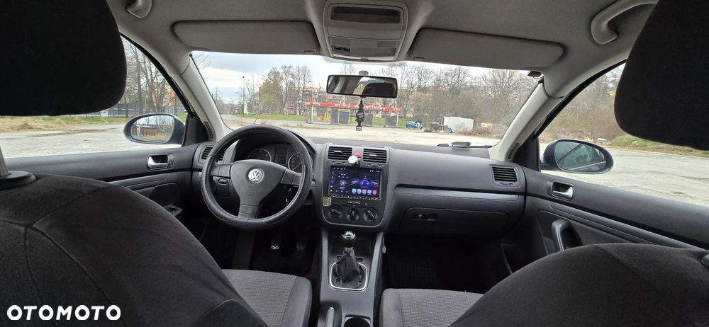 Volkswagen Jetta 1.9 TDI Trendline - 19