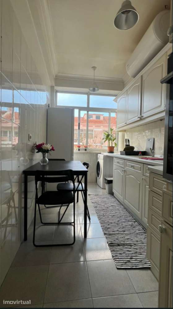 Quarto - localizado em Benfica Lisbon - Grande imagem: 4/11