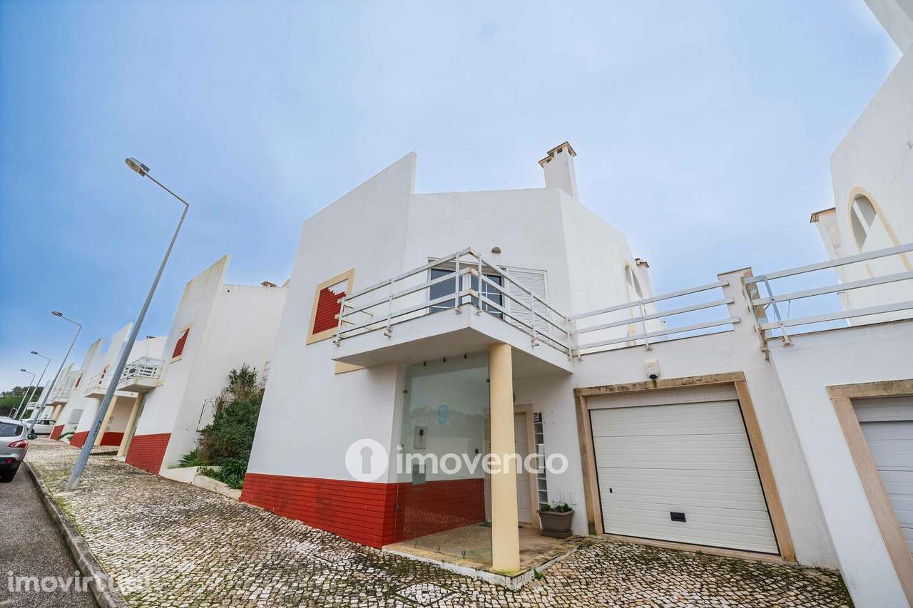 Moradia T5+2 com garagem, em condomínio com piscina, em Murches - Grande imagem: 2/60