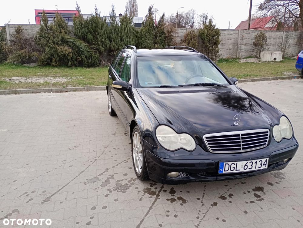 Mercedes-Benz Klasa C 180 T Kompressor Classic - 2