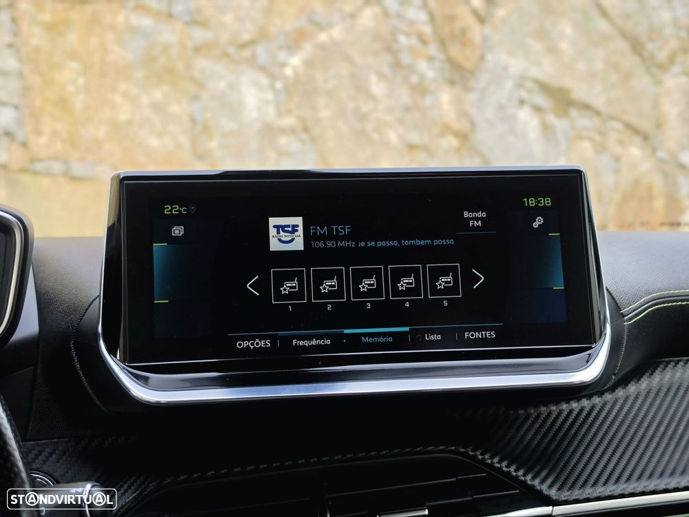 Peugeot e-2008 50 kWh GT - 43