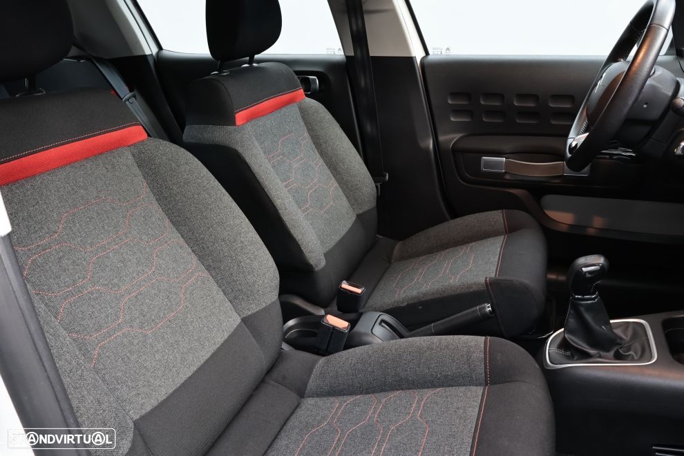 Citroën C3 1.2 PureTech Shine - 19