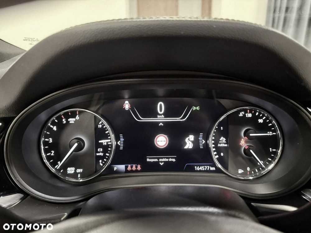 Opel Insignia - 26