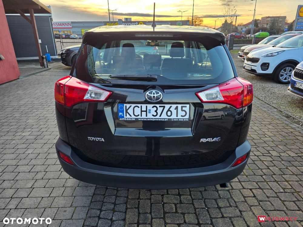 Toyota RAV4 - 11