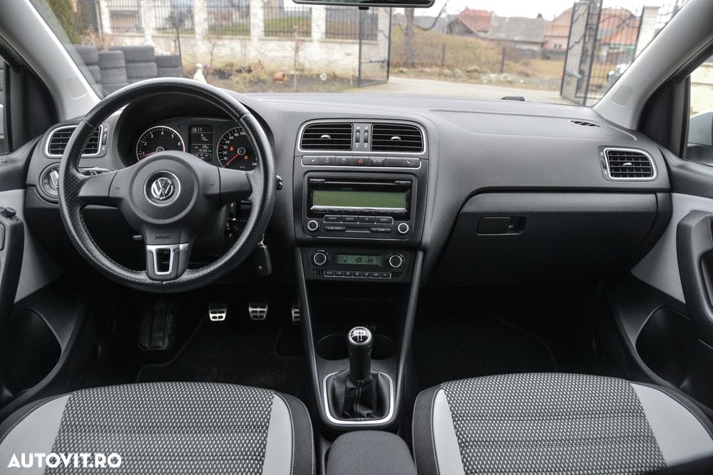 Volkswagen Polo 1.4 FSI Sportline - 3