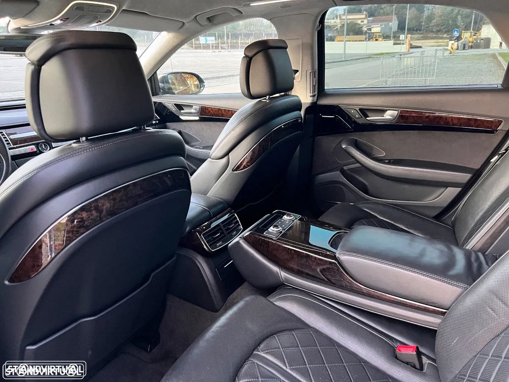 Audi A8 3.0 TDI V6 quattro Exclusive - 8