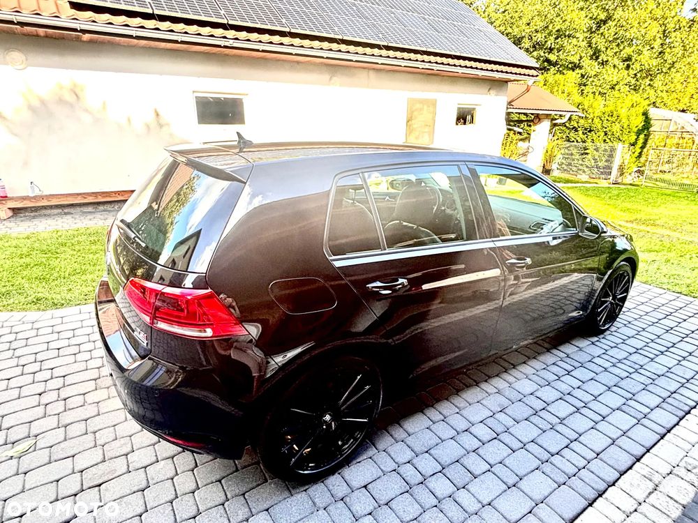 Volkswagen Golf - 5
