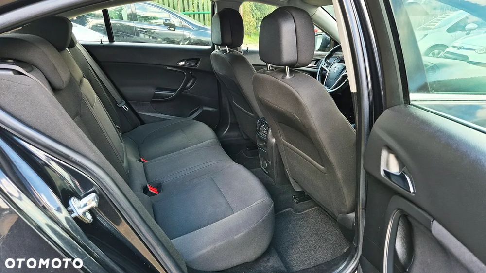 Opel Insignia - 38