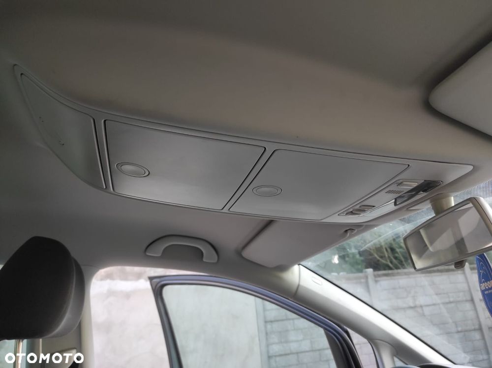 Volkswagen Touran 1.4 TSI Trendline - 2