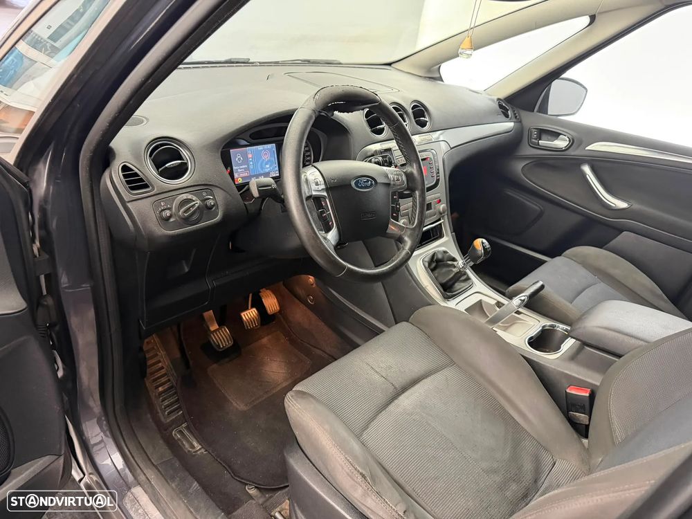 Ford S-Max 2.0 TDCi Titanium 7L - 7