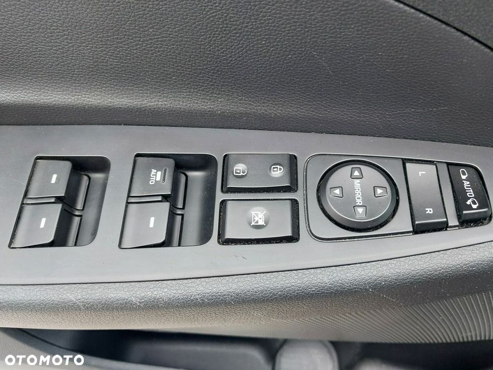 Hyundai Tucson 1.7 CRDI BlueDrive Comfort 2WD DCT - 28