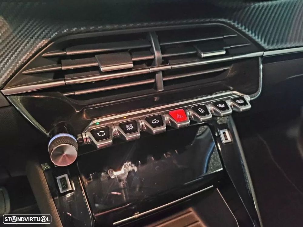 Peugeot e-208 Allure - 21