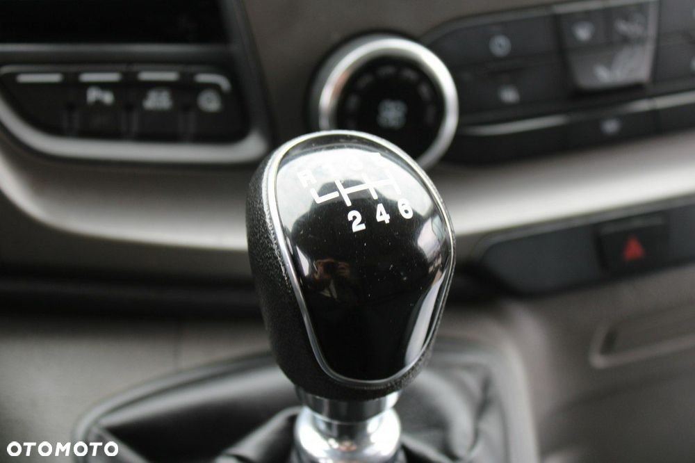 Ford Transit - 26