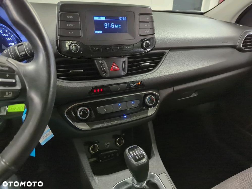 Hyundai i30 1.0 T-GDI Modern - 11