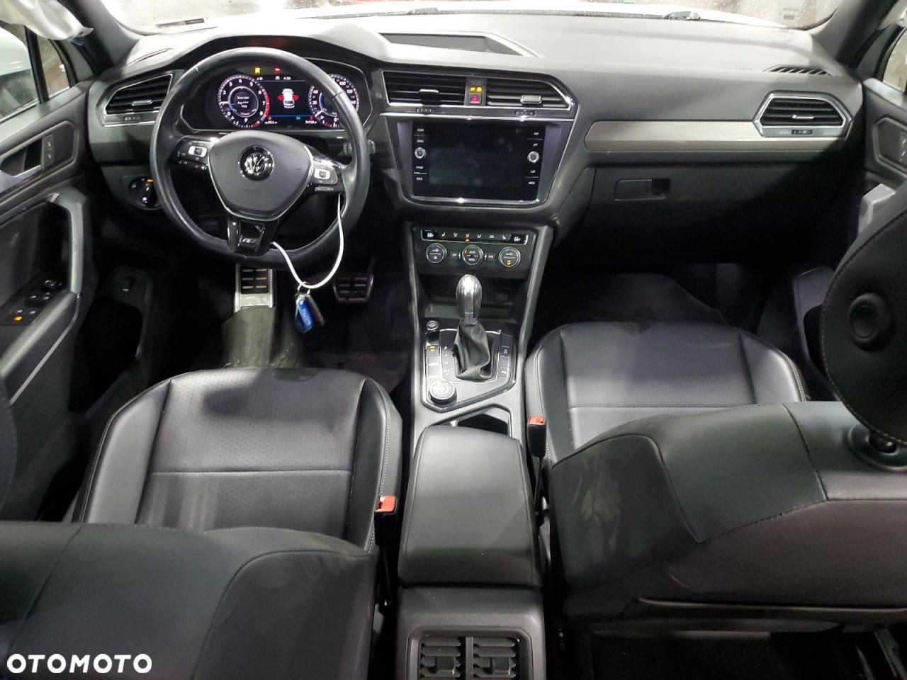 Volkswagen Tiguan - 8