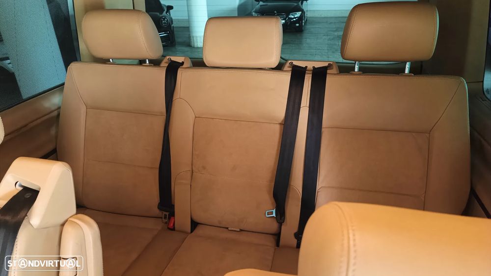 VW Multivan 2.5 TDi Highline - 15