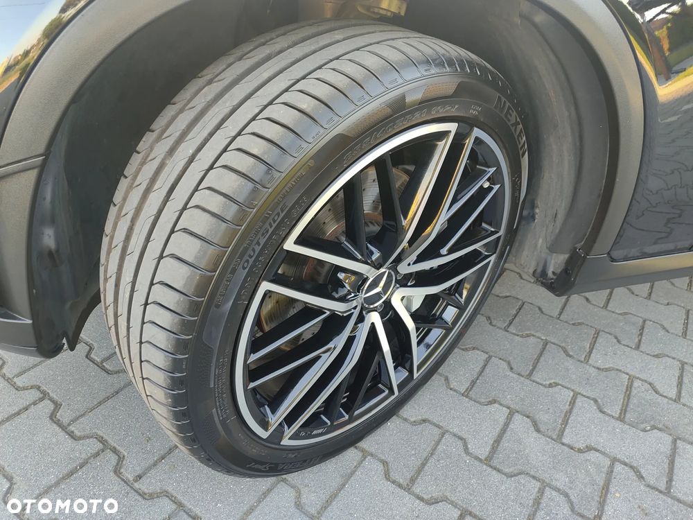 Mercedes-Benz GLC AMG 43 4Matic 9G-TRONIC - 19