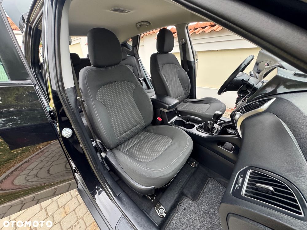 Hyundai ix35 - 23