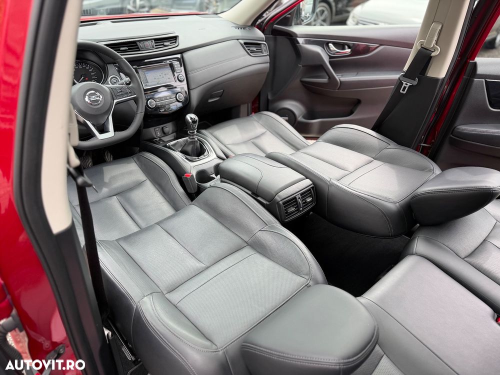 Nissan X-Trail 1.7 dCi ALL-MODE 4x4i Acenta - 40
