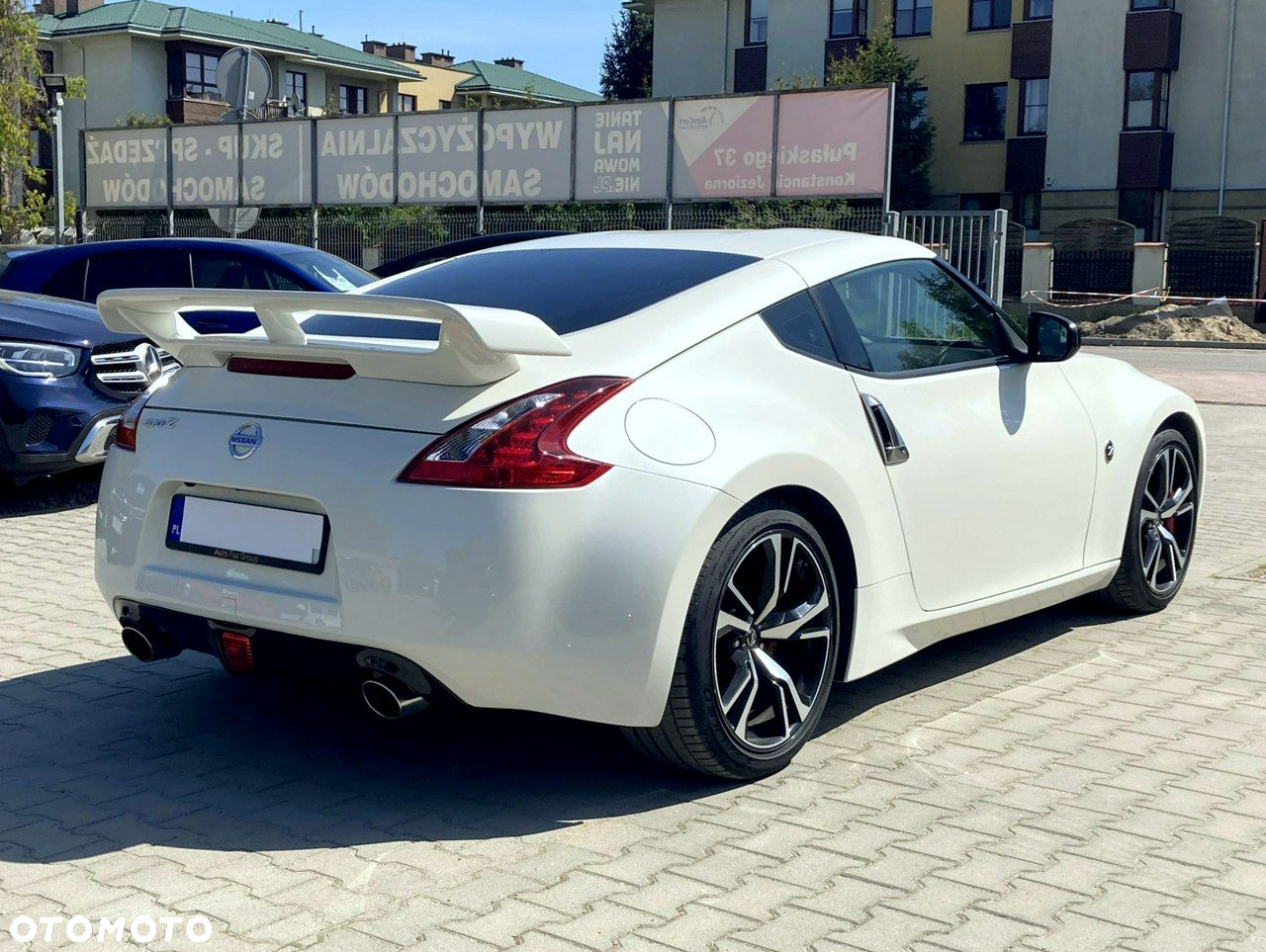 Nissan 370 Z - 7