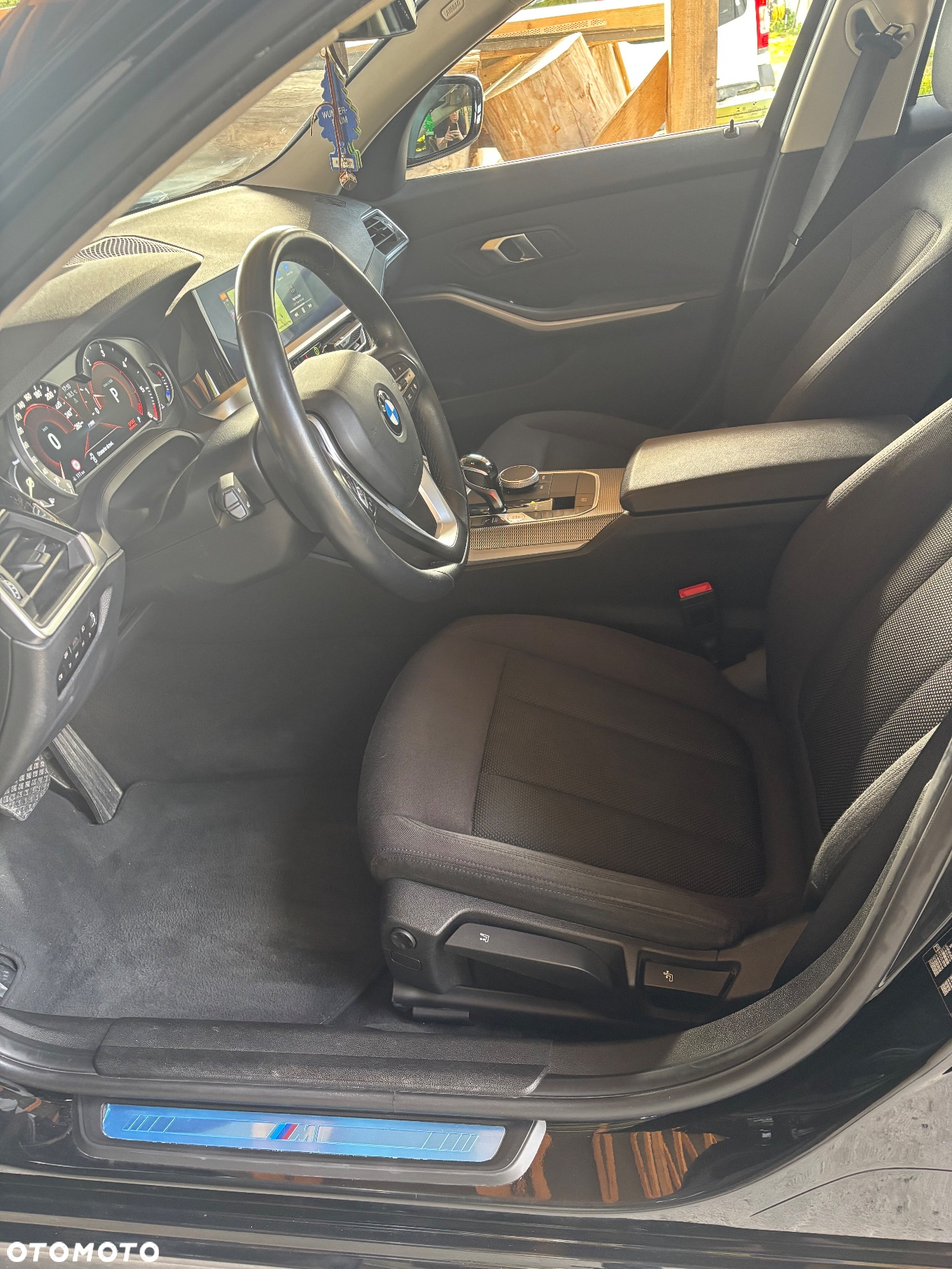 BMW Seria 3 318d - 10
