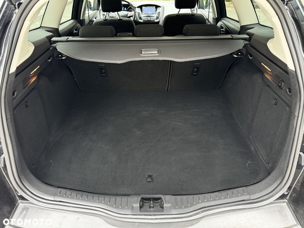 Ford Focus - 38