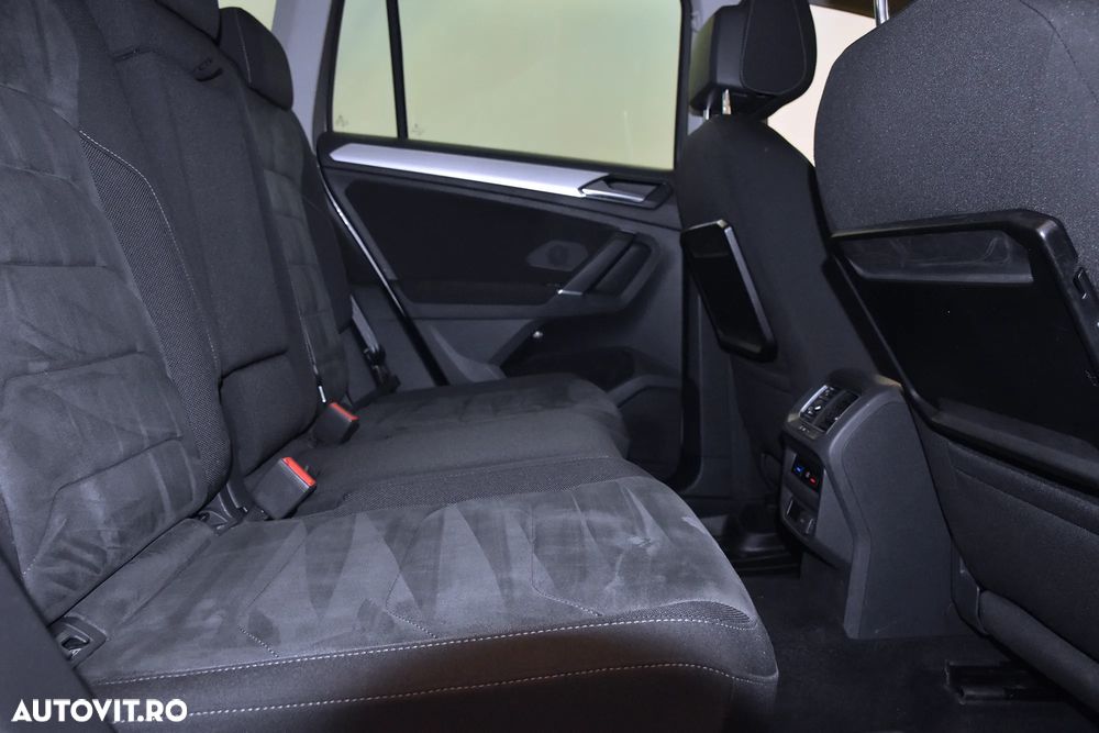 Volkswagen Tiguan - 13