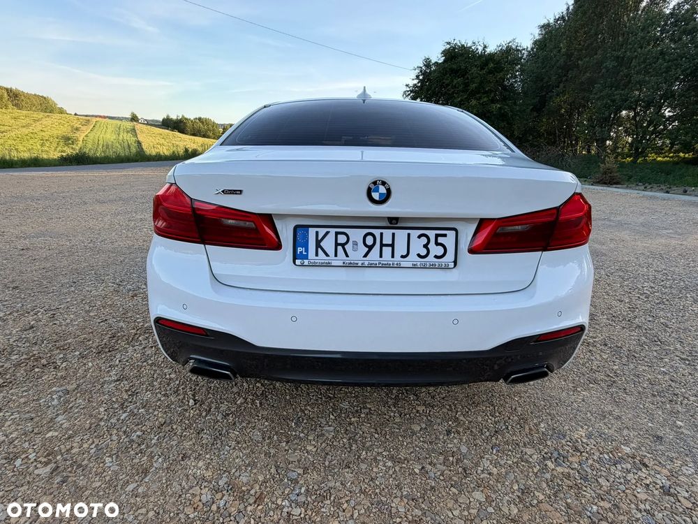 BMW Seria 5 520d xDrive Sport - 11