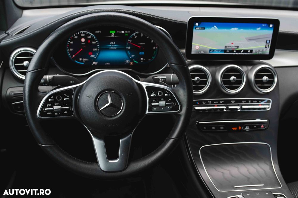 Mercedes-Benz GLC 350 e 4Matic 7G-TRONIC AMG Line - 26