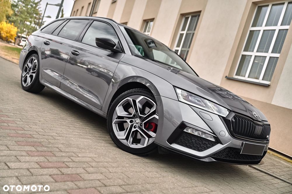 Skoda Octavia 2.0 TSI DSG RS - 9