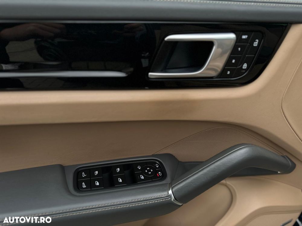 Porsche Cayenne Tiptronic S - 14