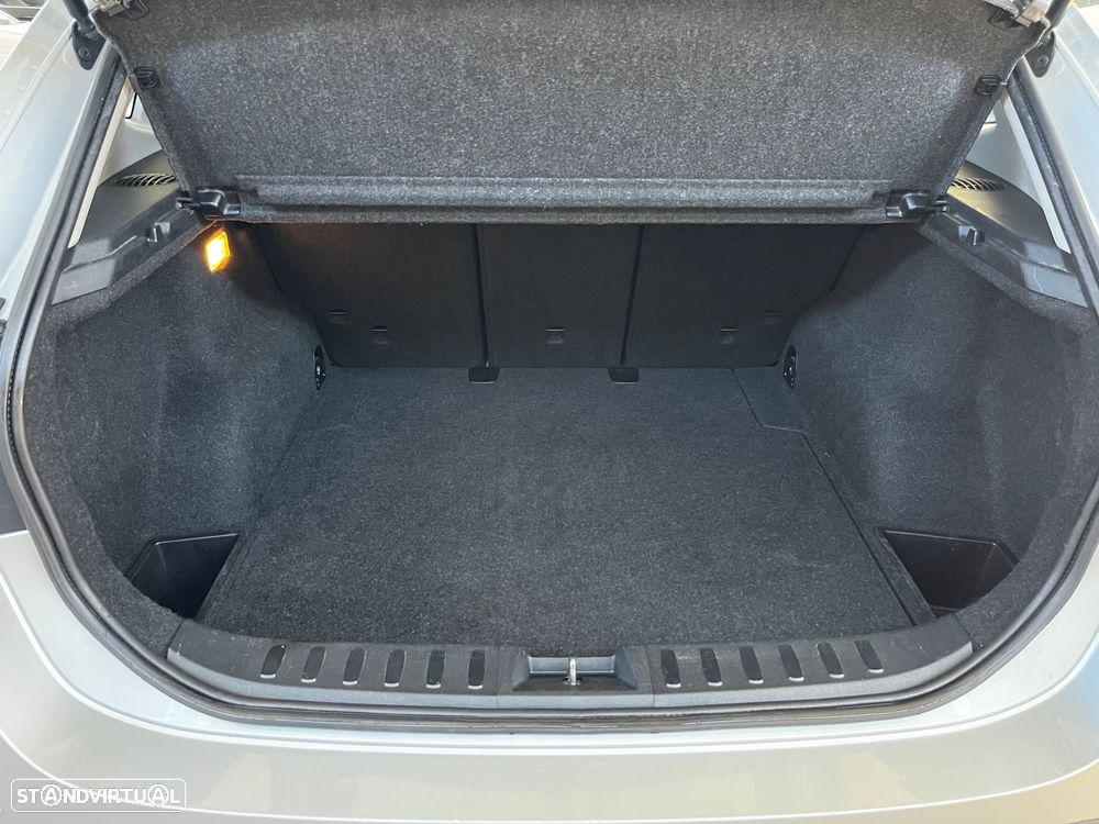 BMW X1 18 d sDrive Auto - 11