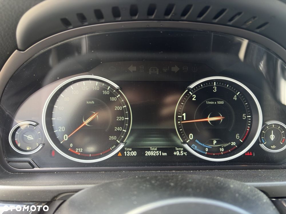 BMW Seria 5 520d xDrive - 6