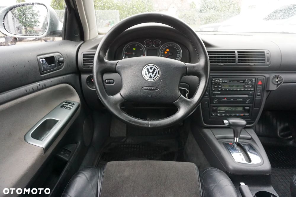 Volkswagen Passat 1.9 TDI Basis - 19