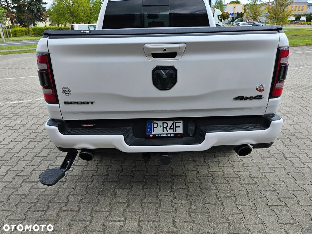RAM 1500 Crew Cab Shortbed Laramie - 6